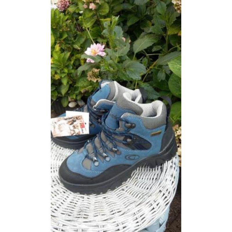 Bergschoenen mt 36 nieuw diverse kleuren