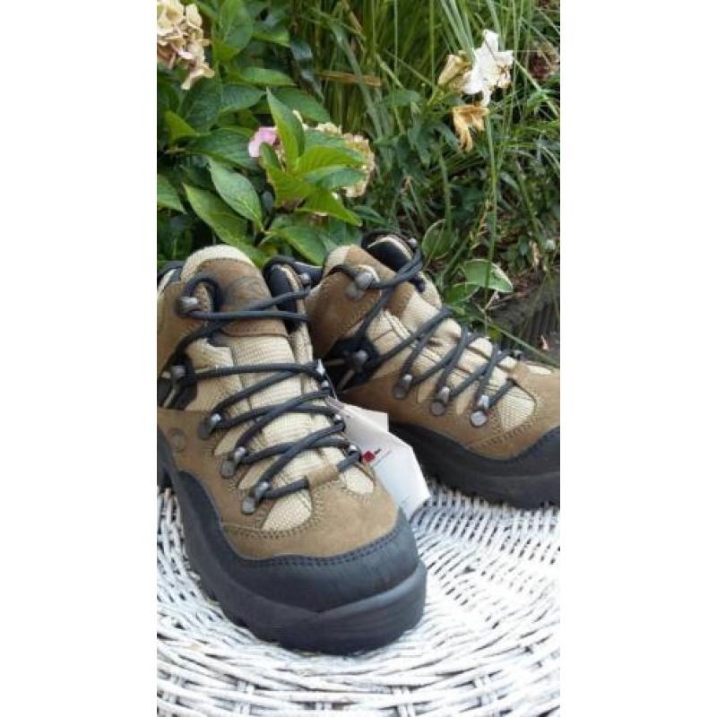 Bergschoenen mt 36 nieuw diverse kleuren